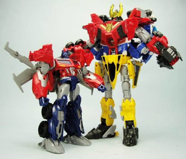 New Transformers Go! Images Show Jinbu And Ganou Combiner Mode Toys Compared With Optimus Prime  (1 of 3)